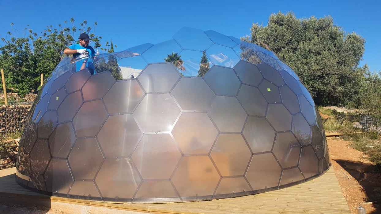 Ø7m (23 ft) H4,15m (12 ft) Luxury Aura Dome™ with Glass Door